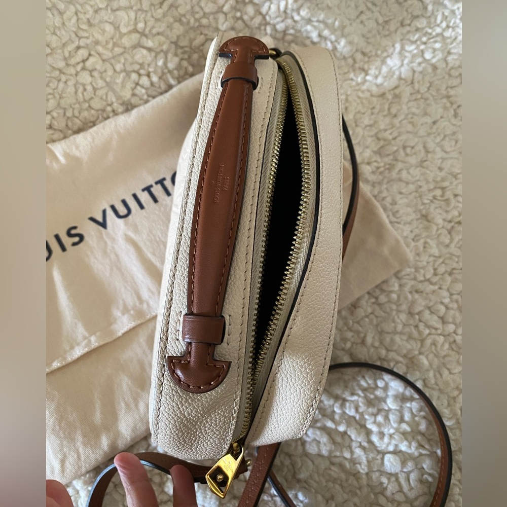 Louis Vuitton saintonge empreinte - Picture 6 of 17